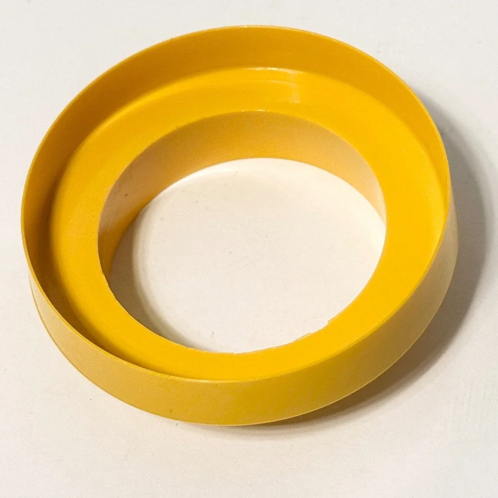Vintage Tupperware Biscuit Cookie Cutter Harvest Gold Yellow Plastic‎ 1284 Round